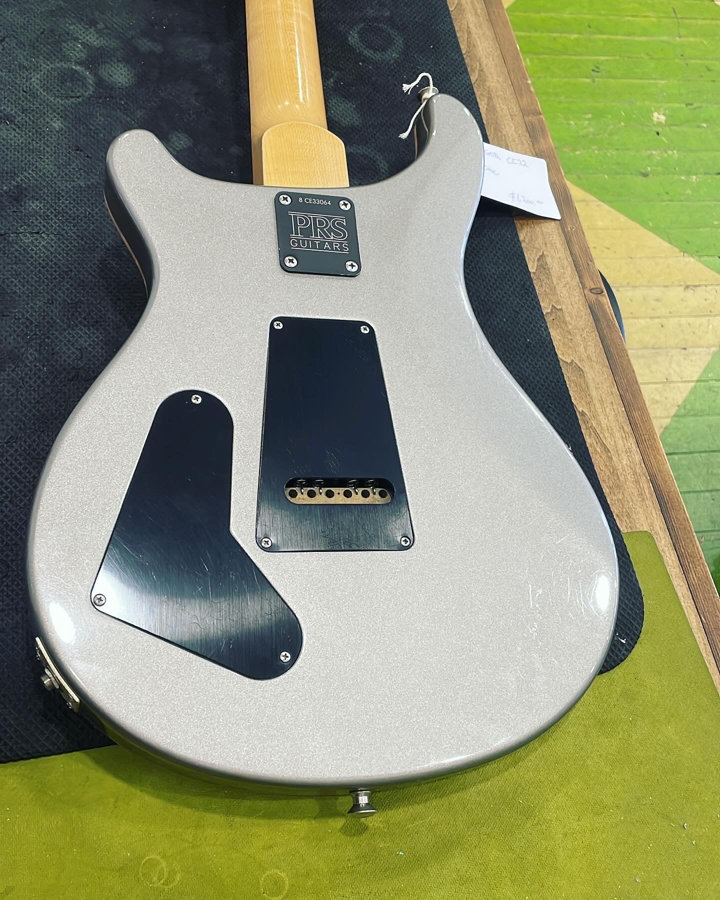 PRS CE22 Electric Guitar Includes Hard Shell Case (Used)