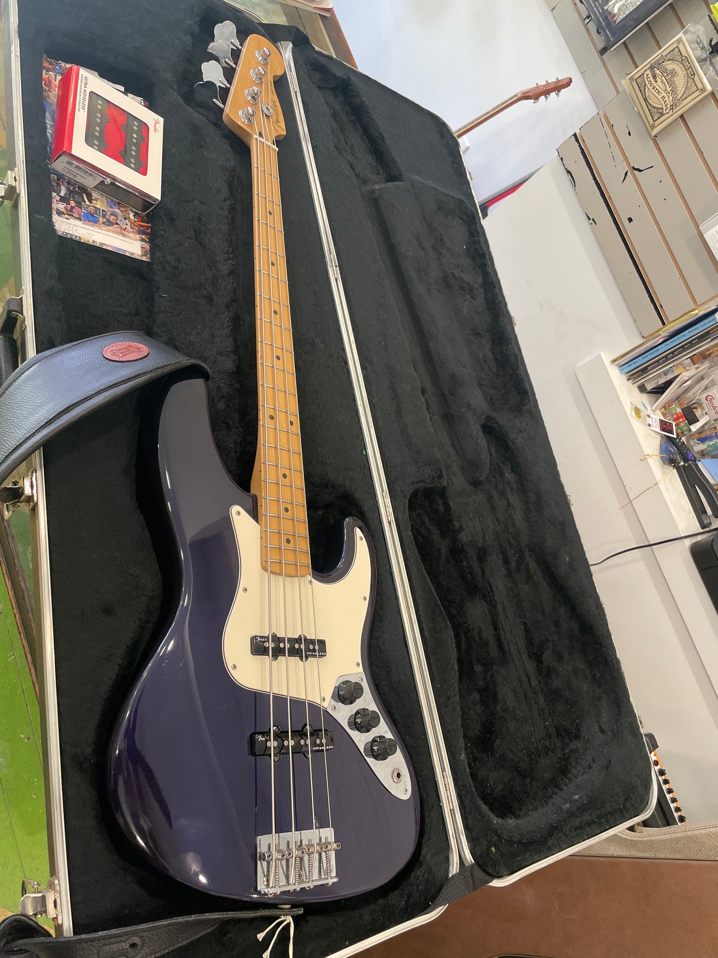 Fender 1989 Jazz Bass *Non-original neck*