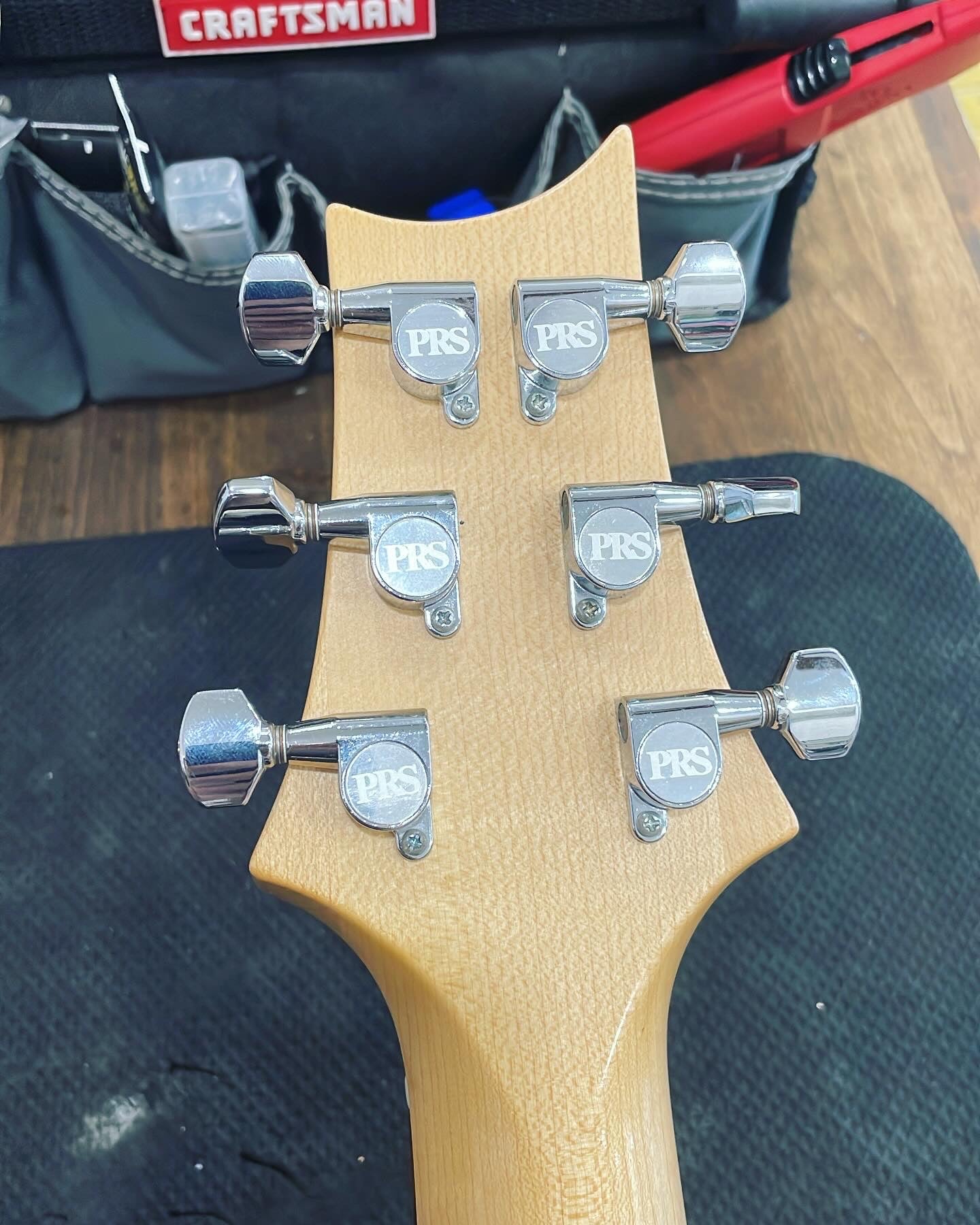 PRS CE22 Electric Guitar Includes Hard Shell Case (Used)