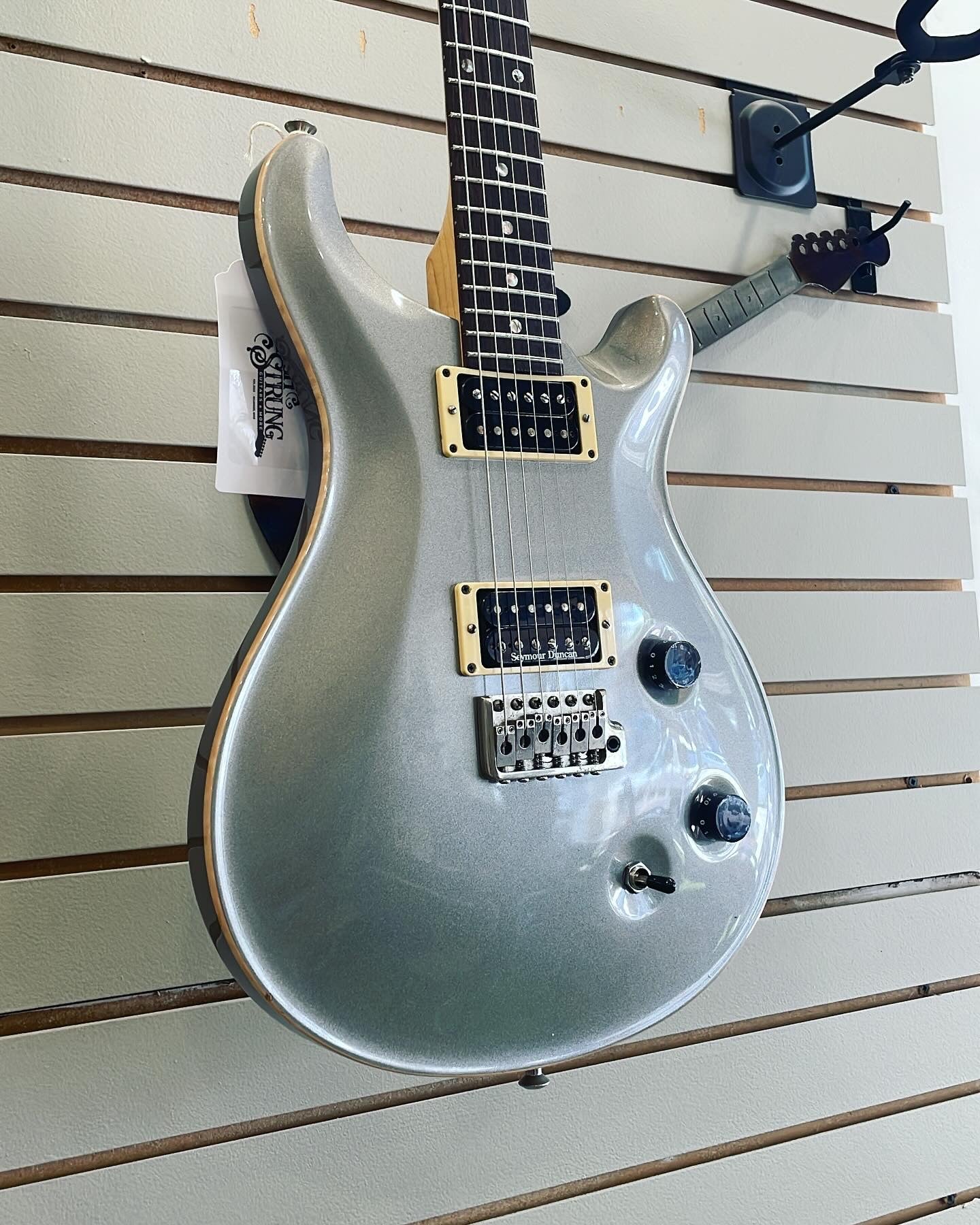 PRS CE22 Electric Guitar Includes Hard Shell Case (Used)