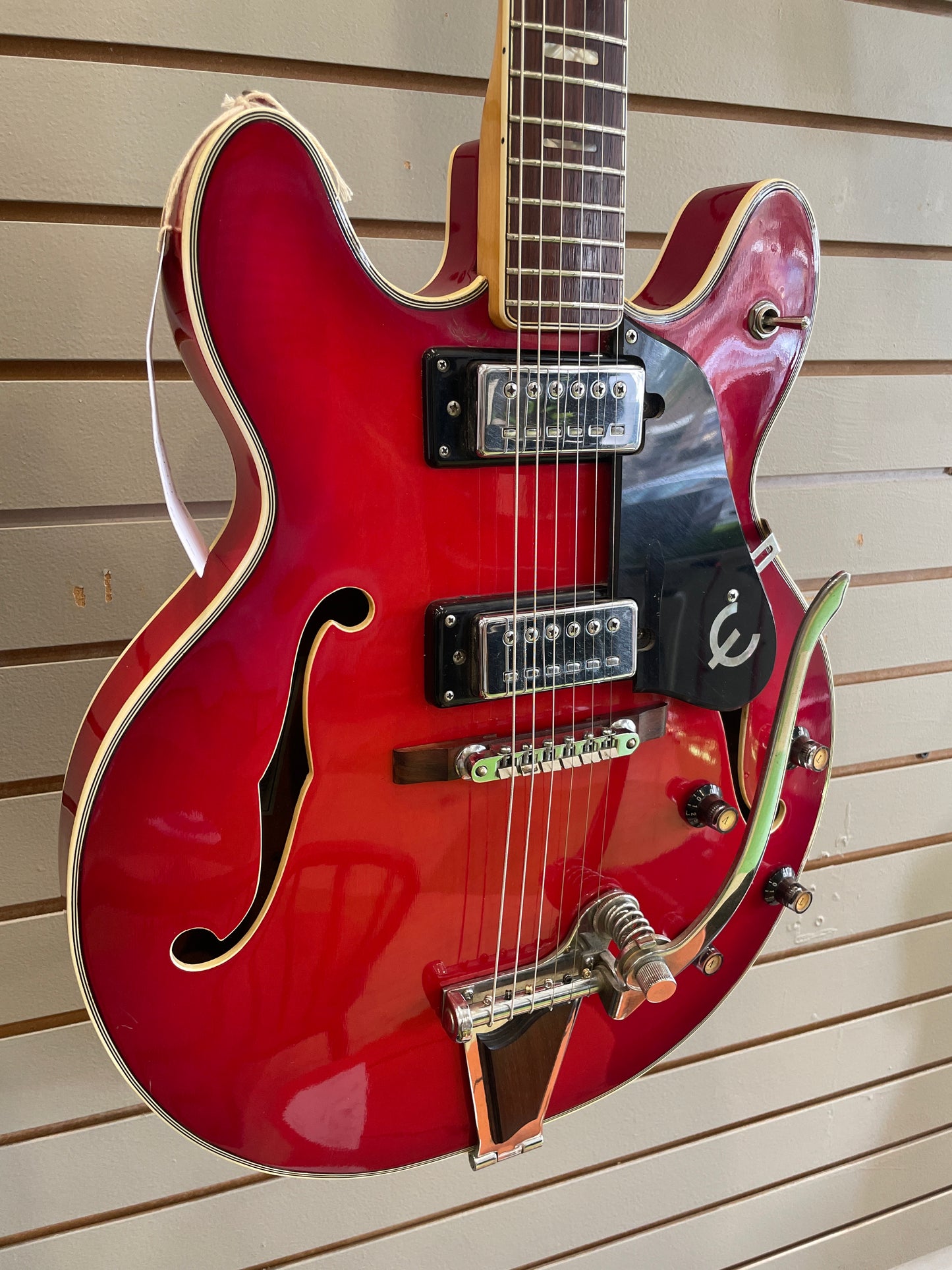 Epiphone EA-250