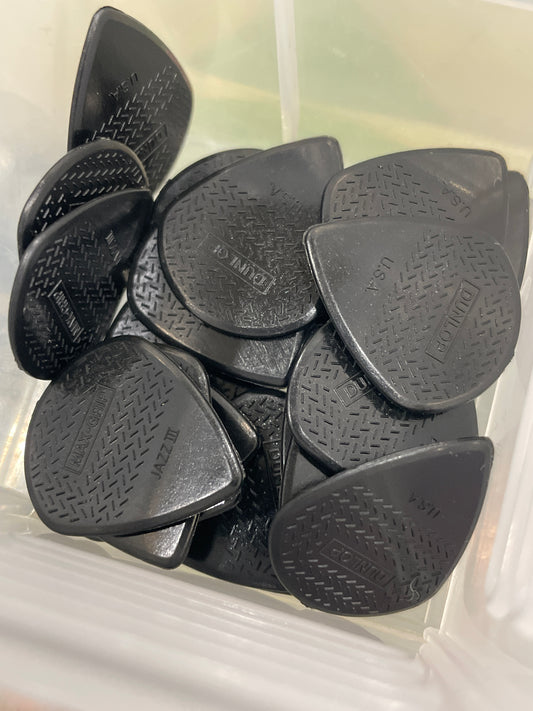 Dunlop Jazz III Max-Grip Picks