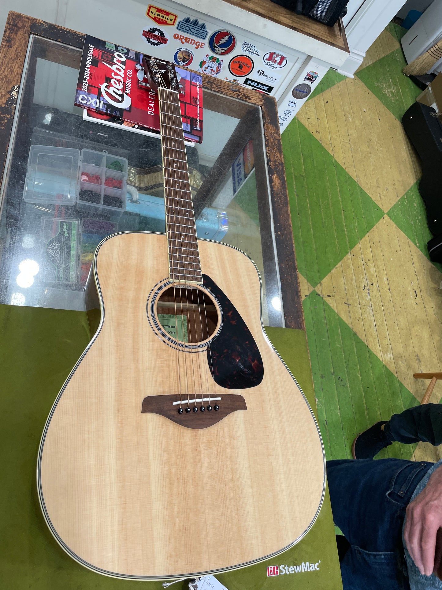 Yamaha FG820