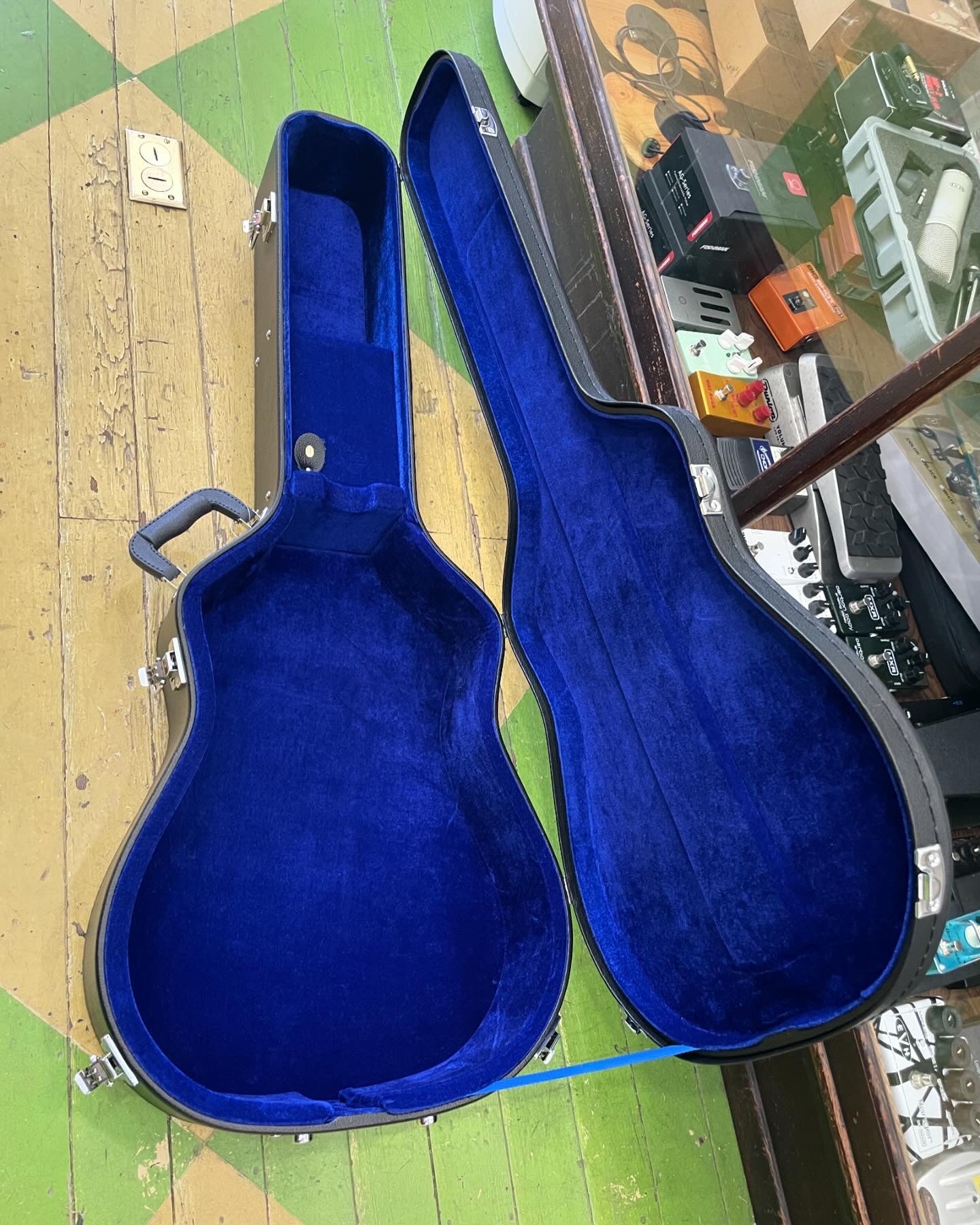 Kaces Acoustic Hardshell Case