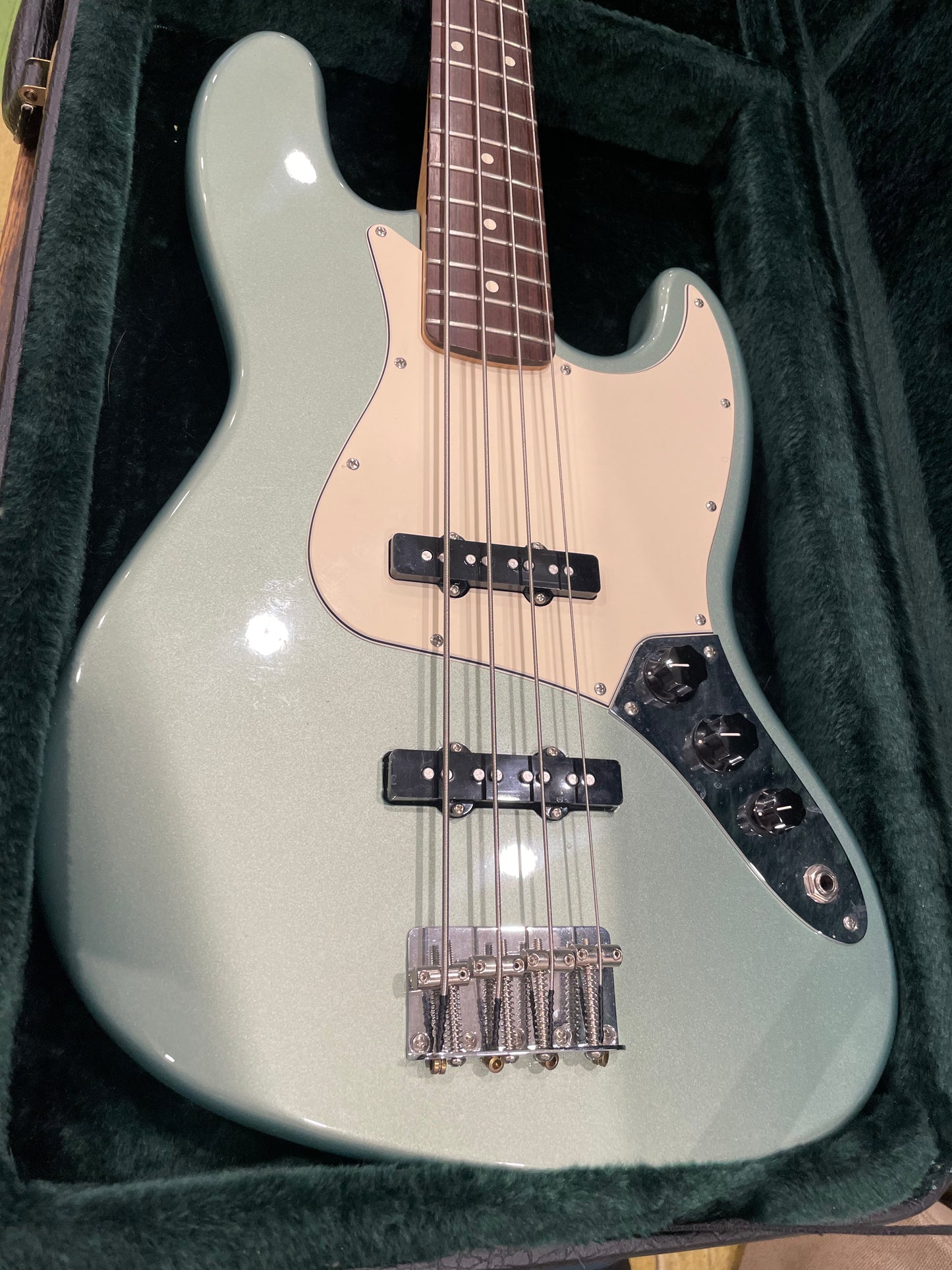 Fender ‘04 Jazz Bass